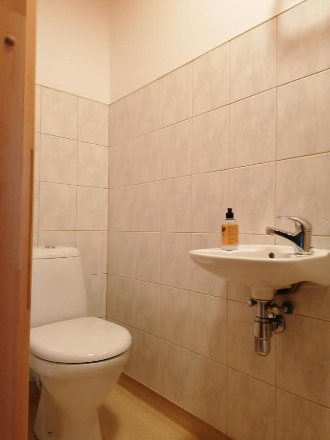 Guest House Unguri Stalbe Exterior foto