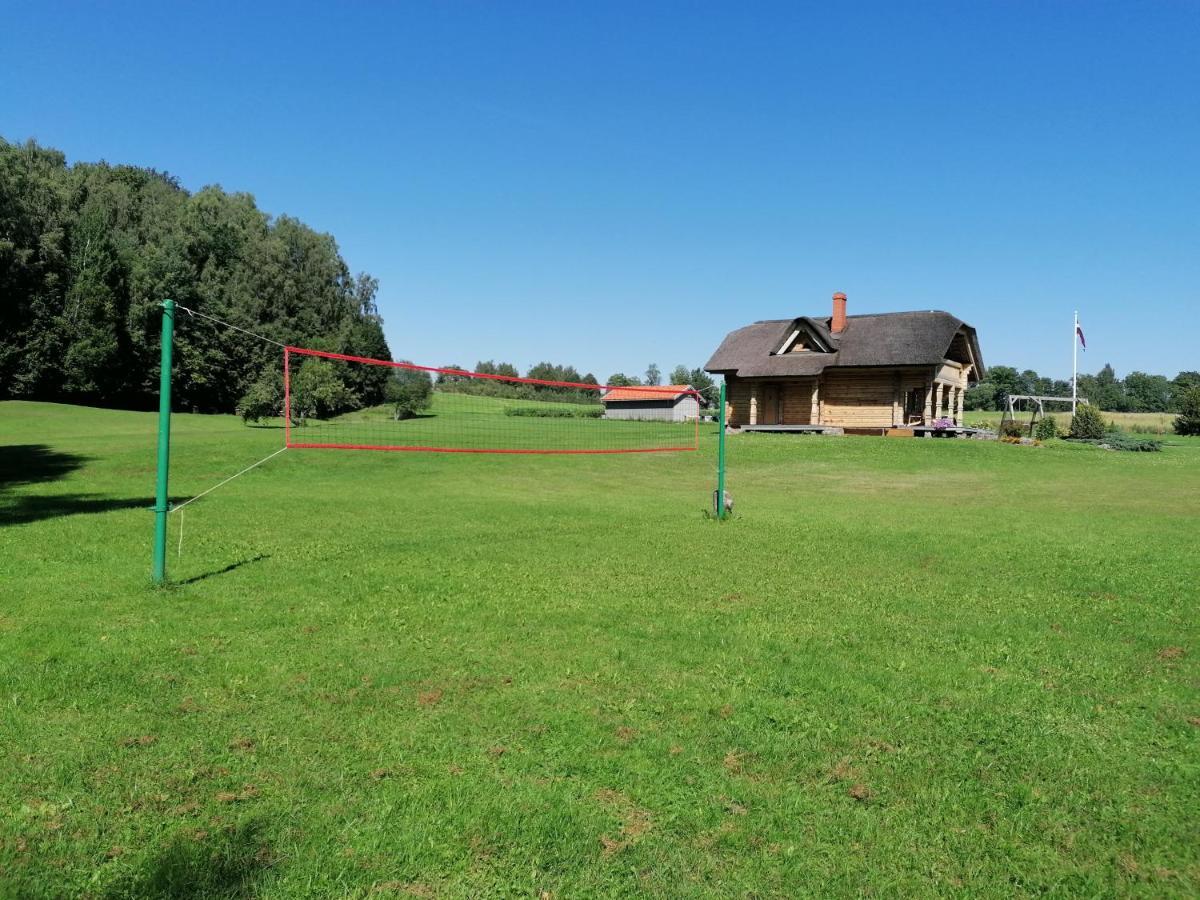 Guest House Unguri Stalbe Exterior foto